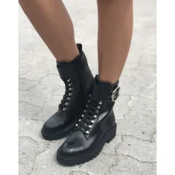 Billi Bi 4803 snørestøvle i sort skind med spænde