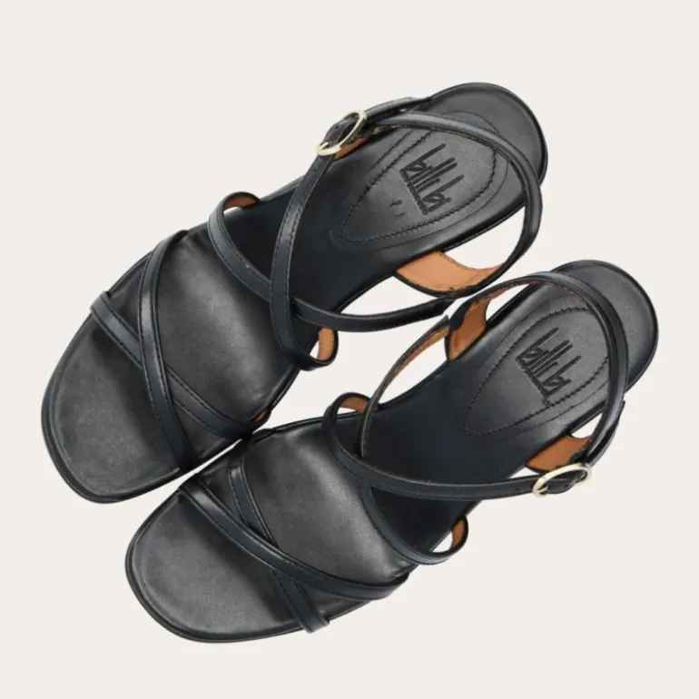 Billi Bi A4112 sandal i sort skind med kilehæl