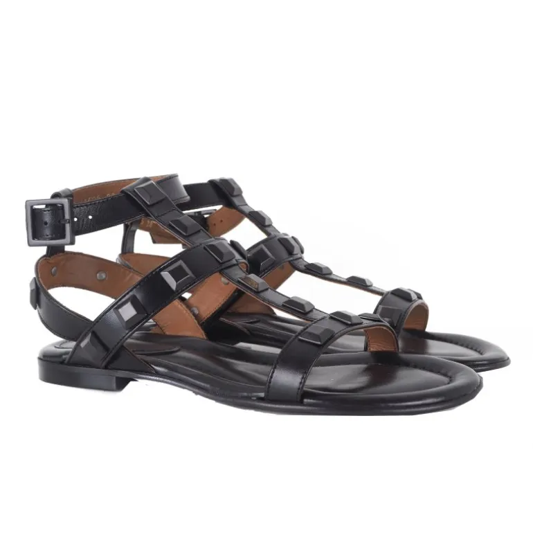 Billi Bi A1625 sandal i sort skind med remme og nitter