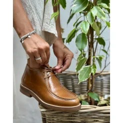 Billi Bi A7025 snørestøvle i cognac lakskind