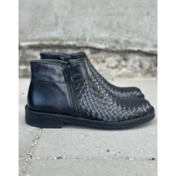 Bubetti 2609 (BRED LÆST) ankelstøvle i sort flettet skind
