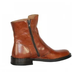 Bubetti 2047 støvle i cognac farvet skind med spænde på ydersiden
