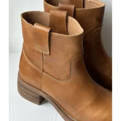 Pavement Jenny ankelstøvle i tan vintage læder