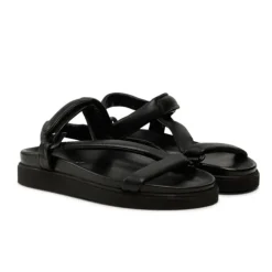 Pavement Mica sandal i sort skind på gummisål