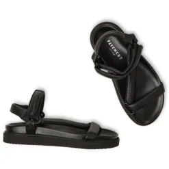 Pavement Mica sandal i sort skind på gummisål