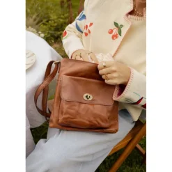 RE:DESIGNED Taske Kay Walnut