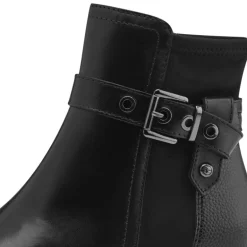 Tamaris 25425 ankelstøvle i sort skind med detaljer