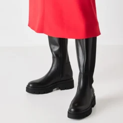 Tamaris 25608 langskaftet støvle i sort skind