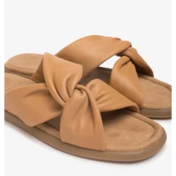 Unisa CAMBY slip in sandal i cognac skind