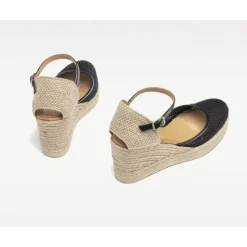 Unisa COREBO sandal med kilehæl i sort net