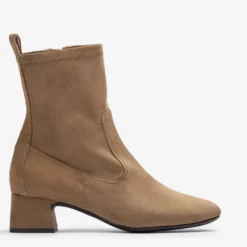 Unisa LEMICO støvle i cognac ruskind med lille hæl